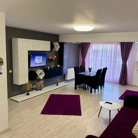 Airport Apartment 70 Squared Meters Otopeni Exterior photo